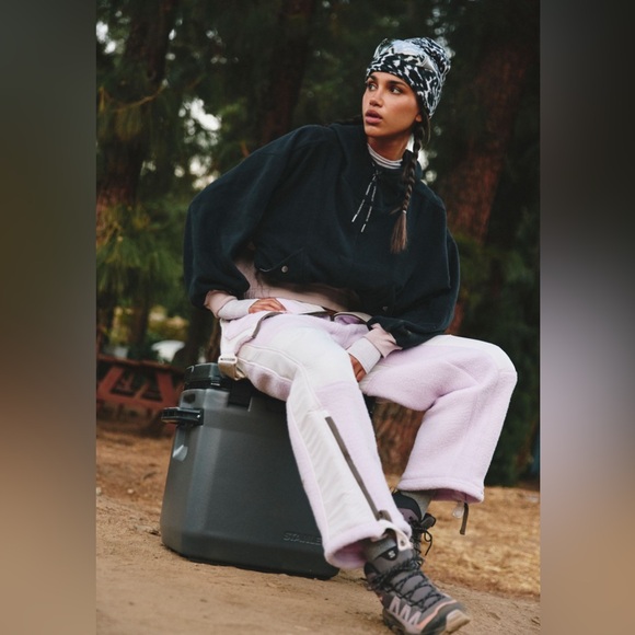 FREE PEOPLE FP Movement Snow Day Hoodie Black $128 Retail NWT - Picture 6 of 15